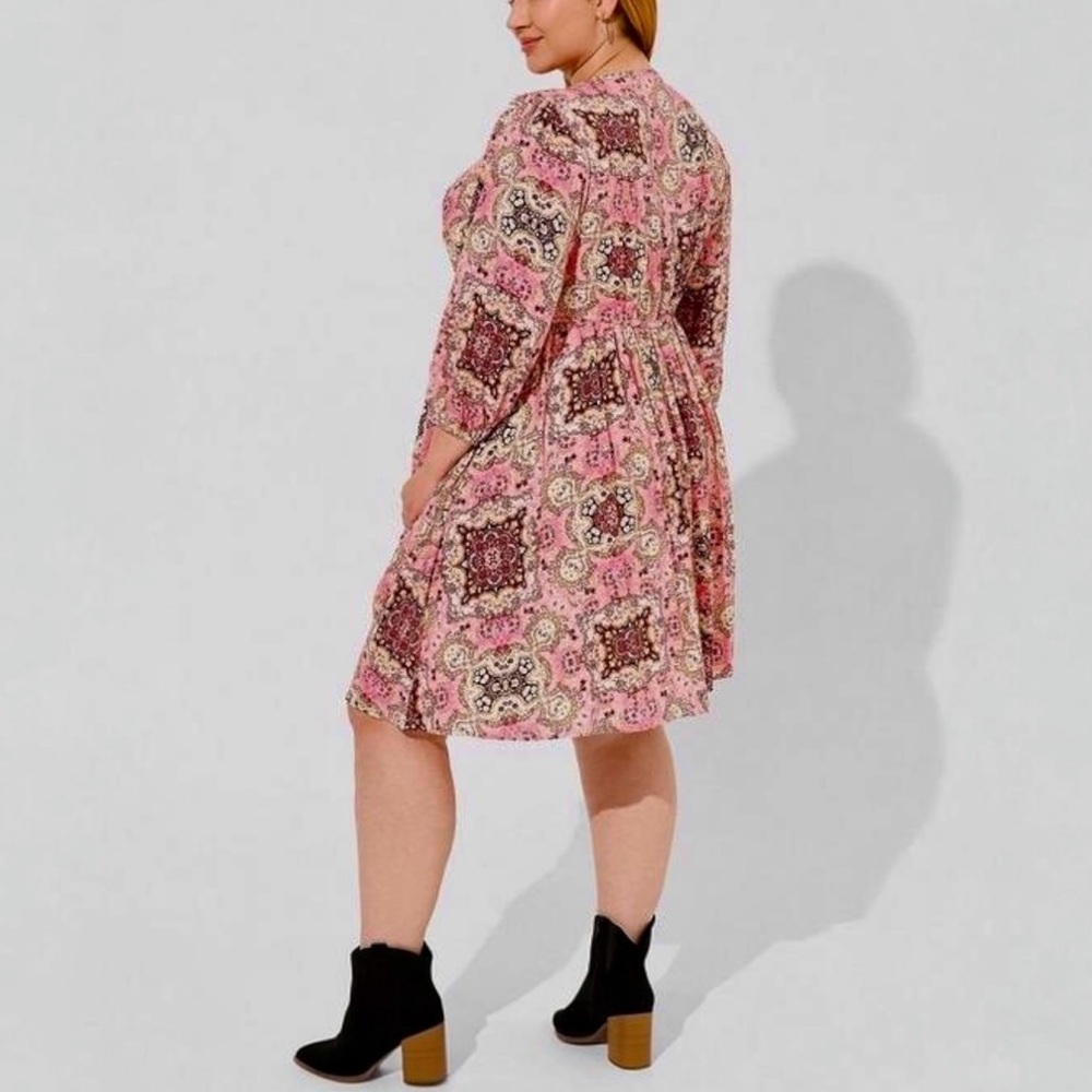 TORRID Gauze Tunic Skater Dress Size 2X 18/20 Medallion Pink 3/4 Blouson Sleeves - Picture 2 of 12